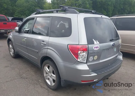 2010 Subaru Forester 2.5X Premium z USA, uszkodzony, nr VIN JF2SH6CC4AH791986
